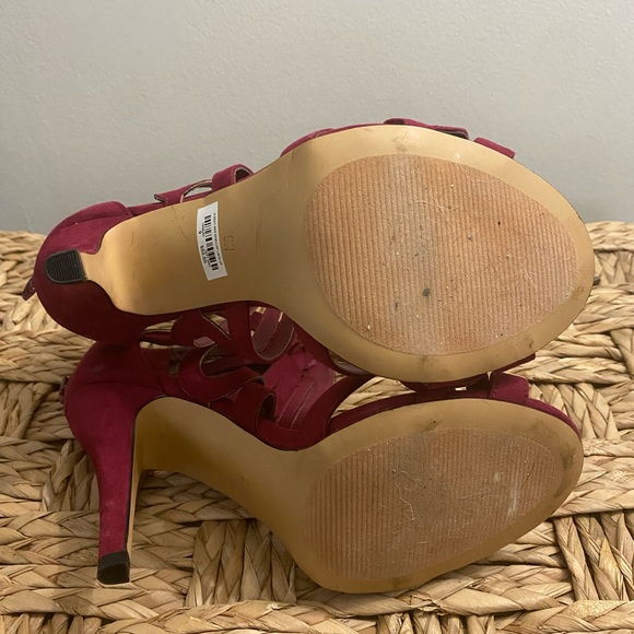 Torrid, velvety strappy heels. - Picture 2 of 3